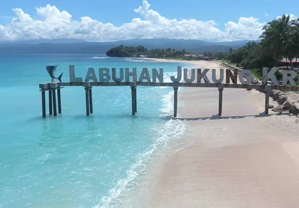 wisata-labuhan-jukung-krui-675d897797a02